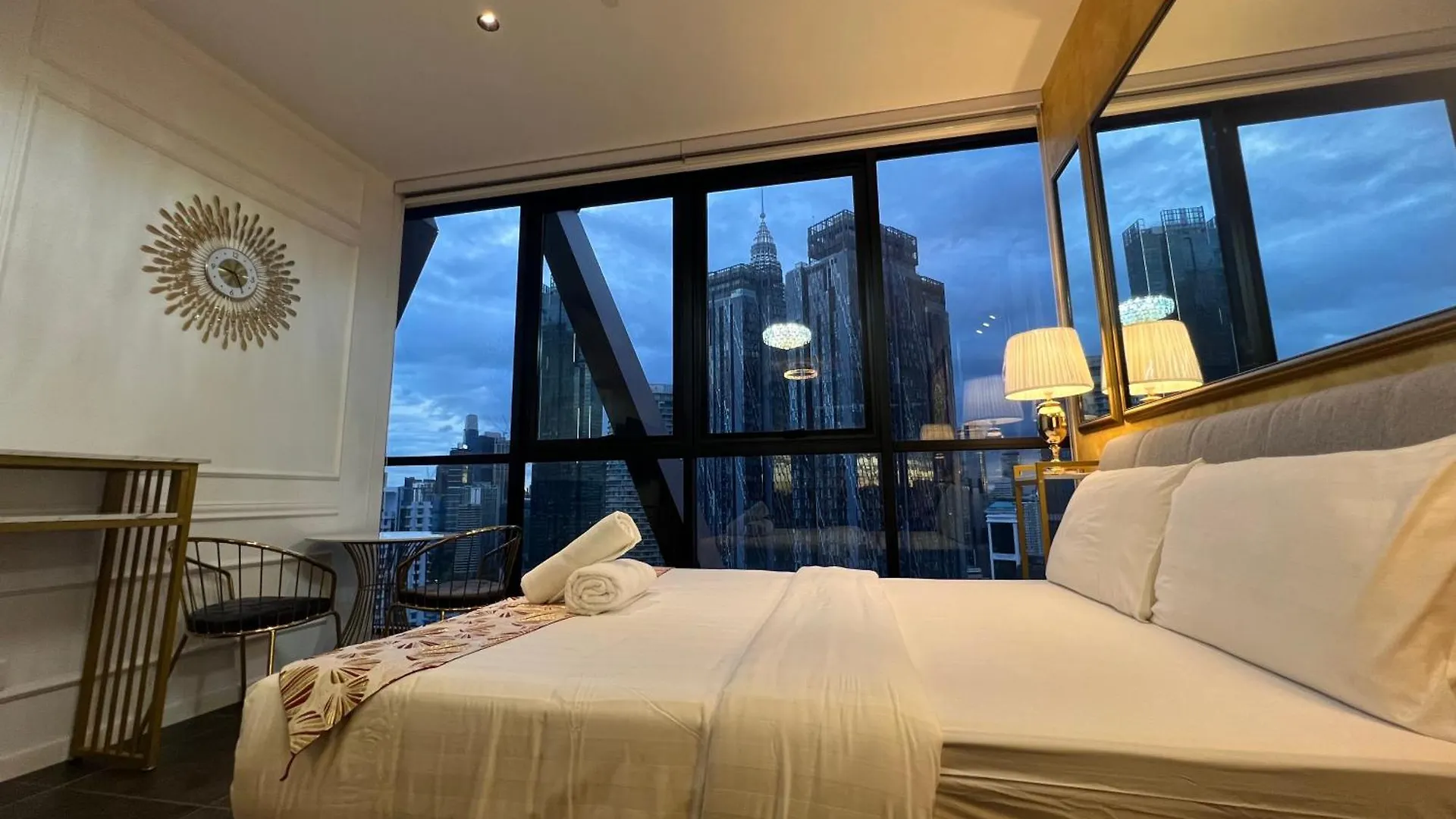 Scarletz Suites Kuala Lumpur By City Center