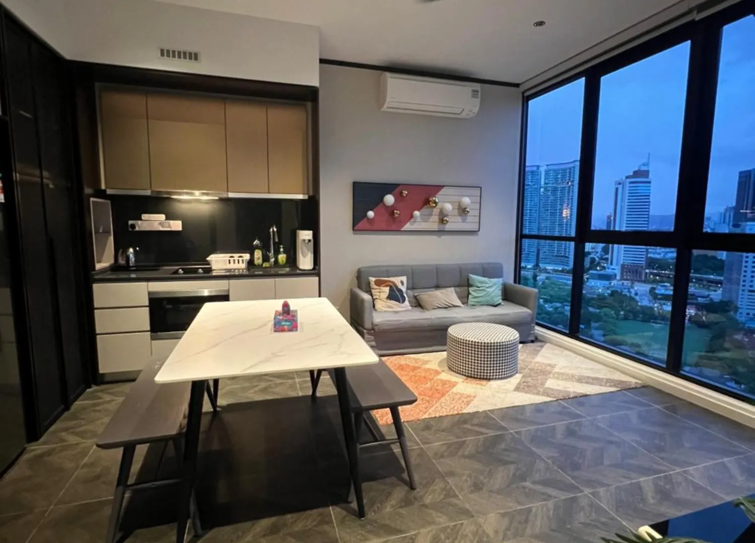 Scarletz Suites Kuala Lumpur By City Center 公寓